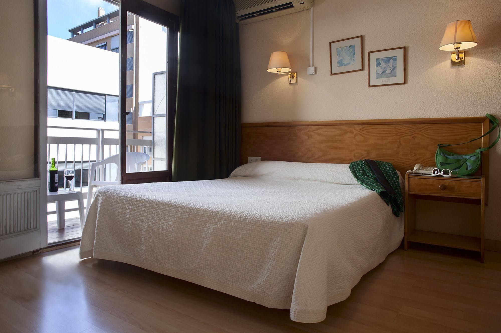 Hotel Goya Alicante Dış mekan fotoğraf