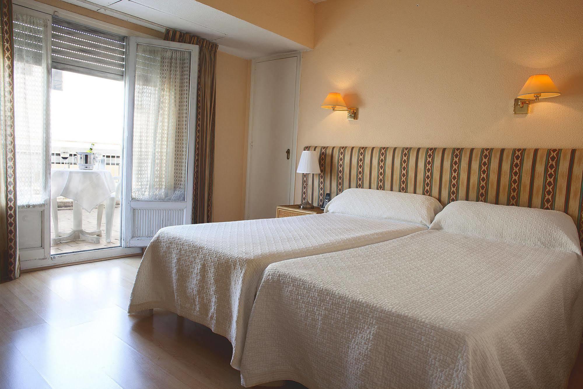 Hotel Goya Alicante Dış mekan fotoğraf